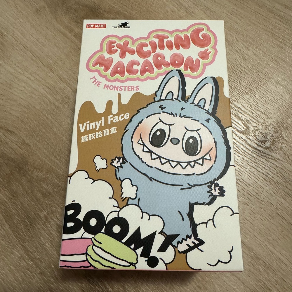 Popmart The Monsters - Exciting Macaron Vinyl Face - Soymilk